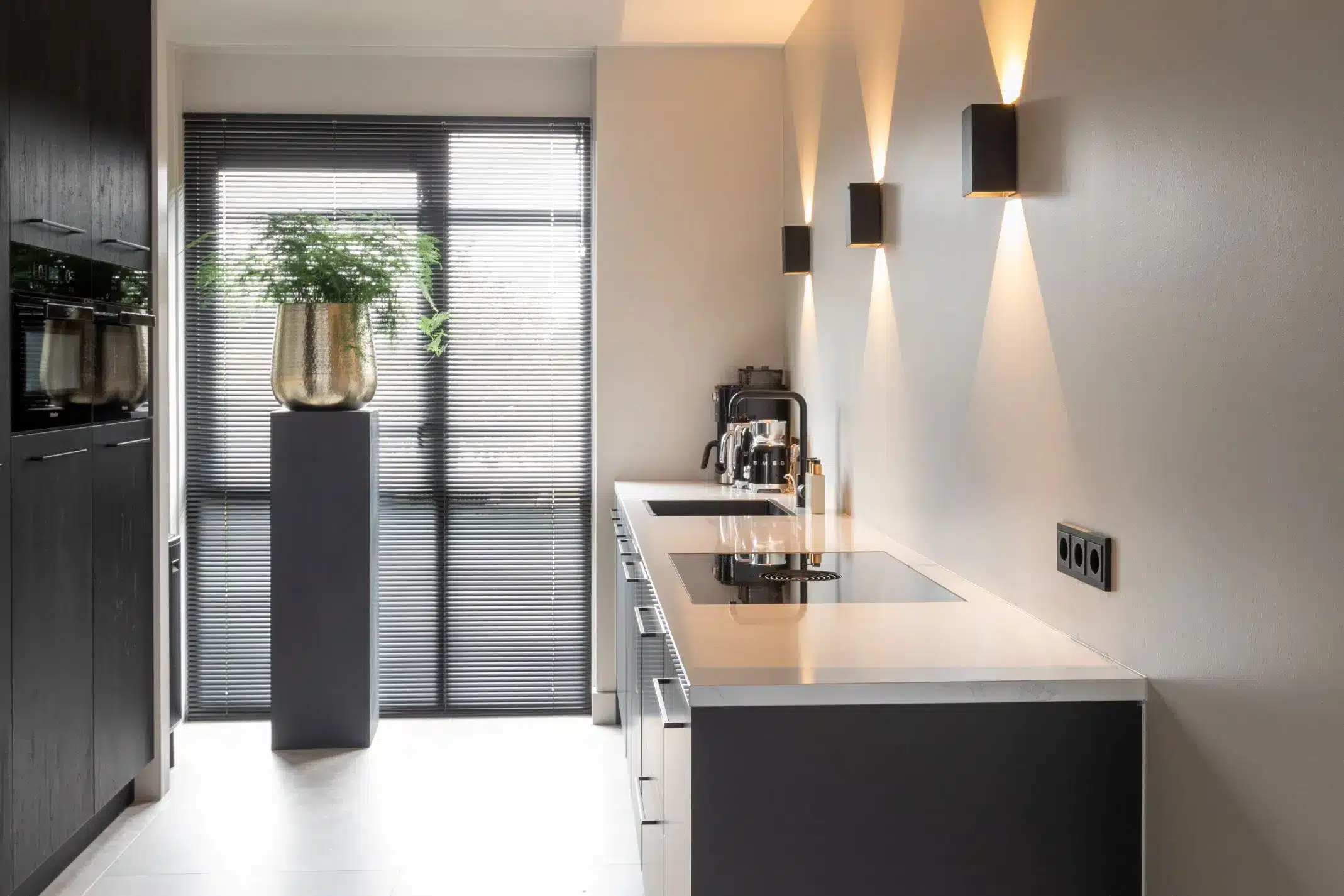luxe keuken ontwerpen zwarte keuken middendorp barnevel van ginkel keukens