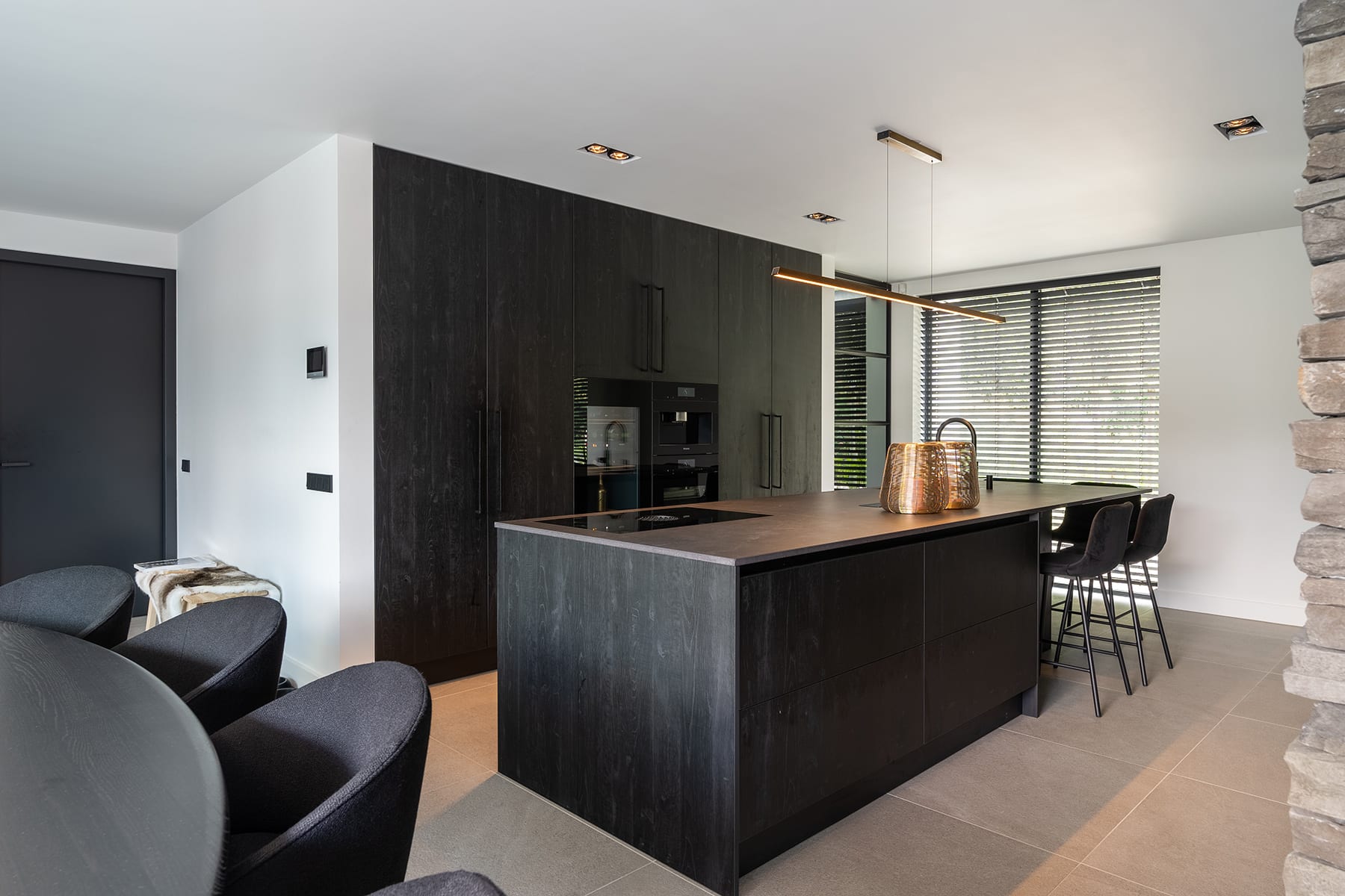 Moderne zwart houten keuken Voortuizen 03