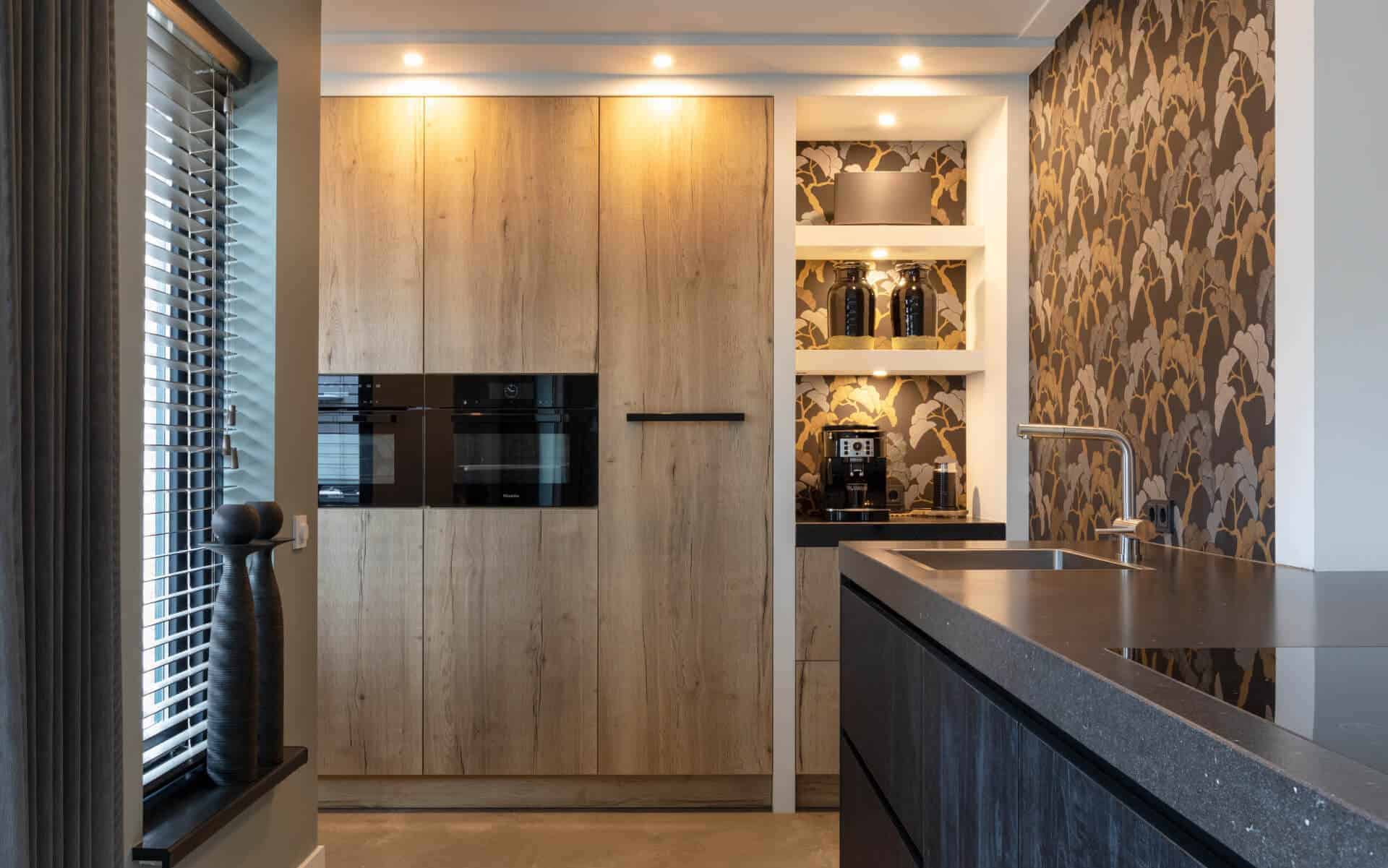 Kunststof keuken met unieke houtstructuur Barneveld vanginkelkeukens uitgelicht